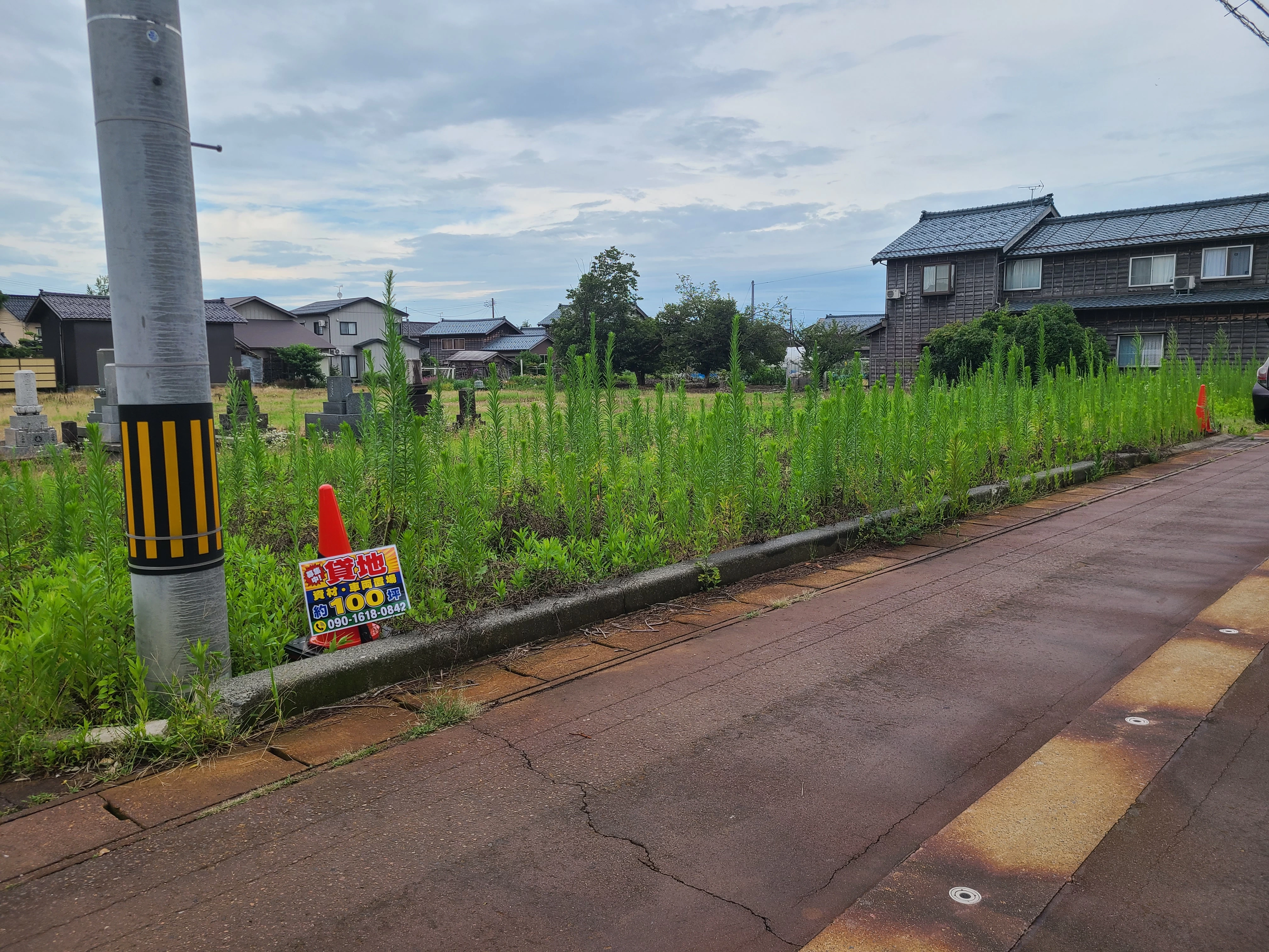 新潟県長岡市中之島中条 字若宮甲の倉庫