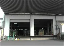 埼玉県入間市宮寺の倉庫