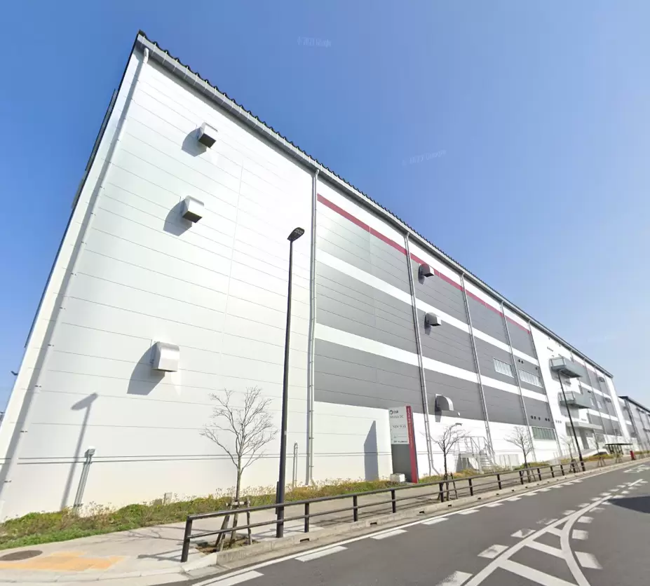 茨城県守谷市松並青葉の倉庫